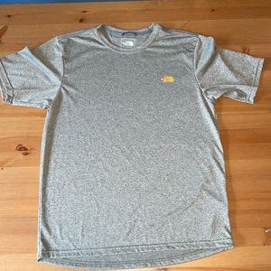NWOT North Face T-shirt